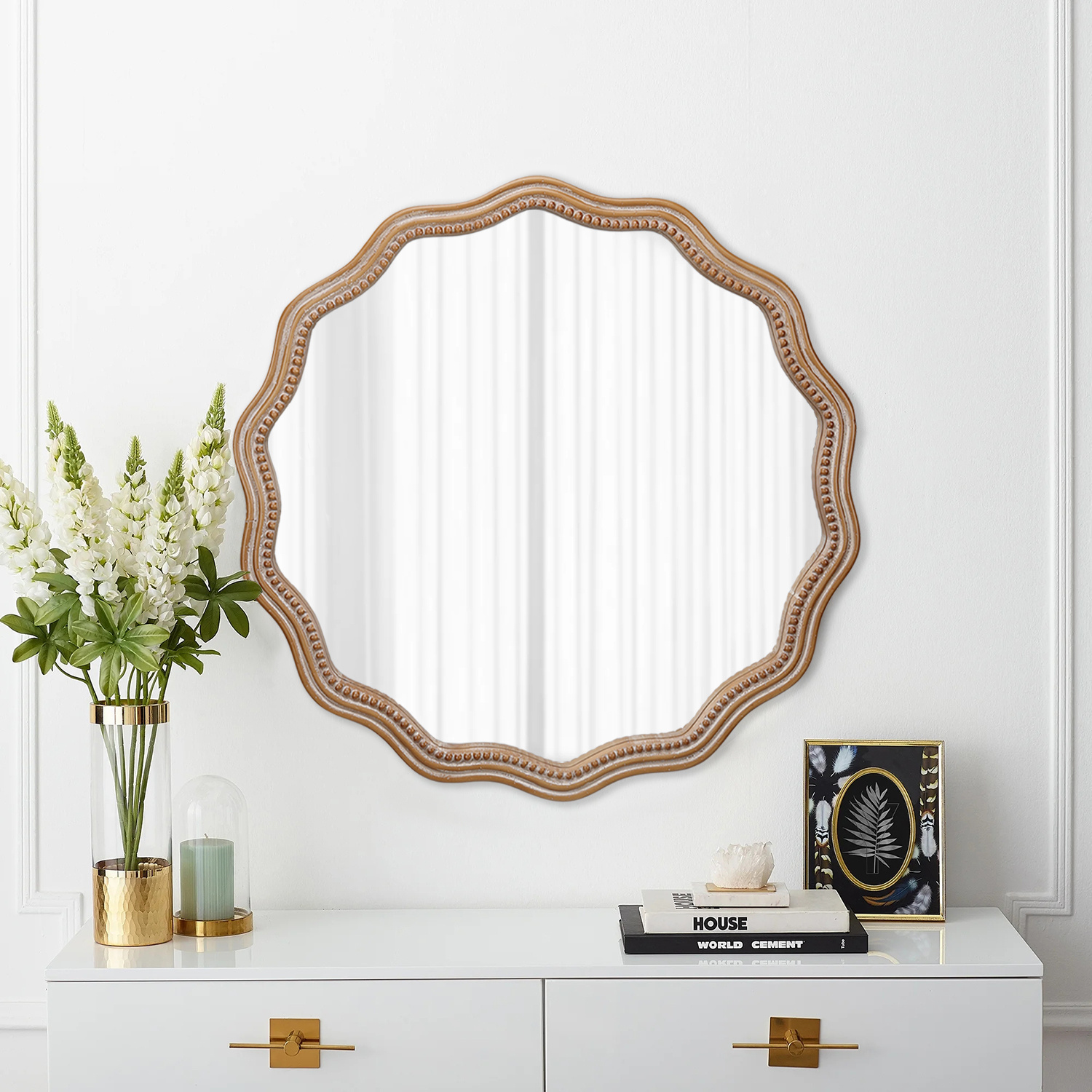 Wavy wood mirror with scalloped round frame - MoraDecor